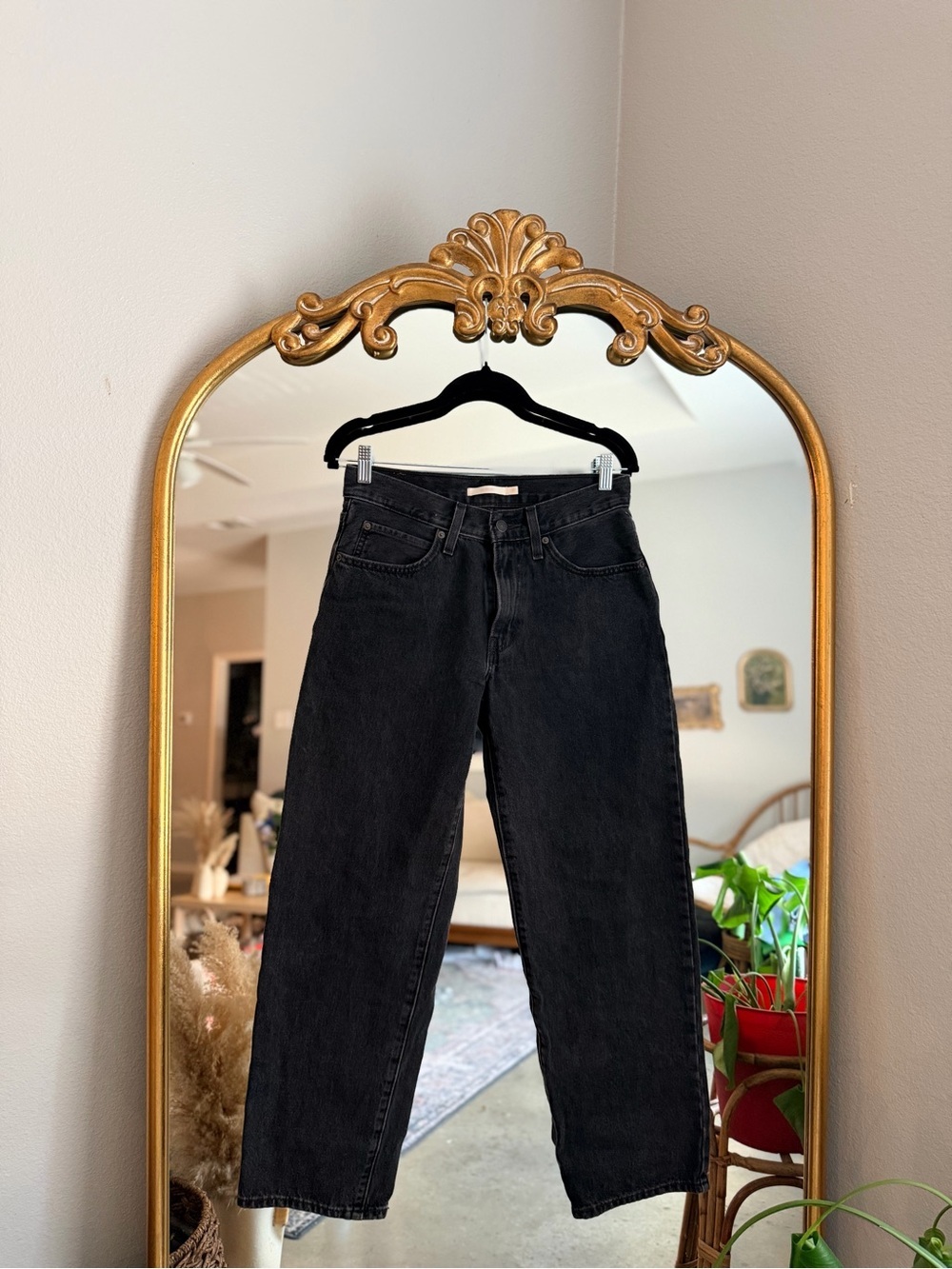 Levi 94 baggy black jeans size 27